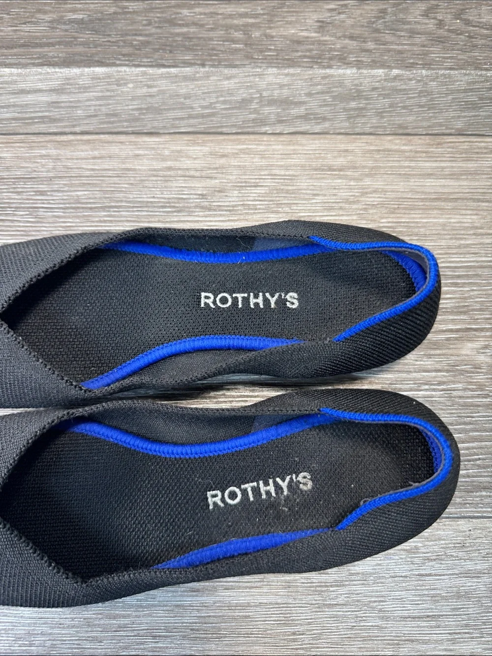 Rothy's Black Flats with Blue Trim SZ 7.5 (h66)